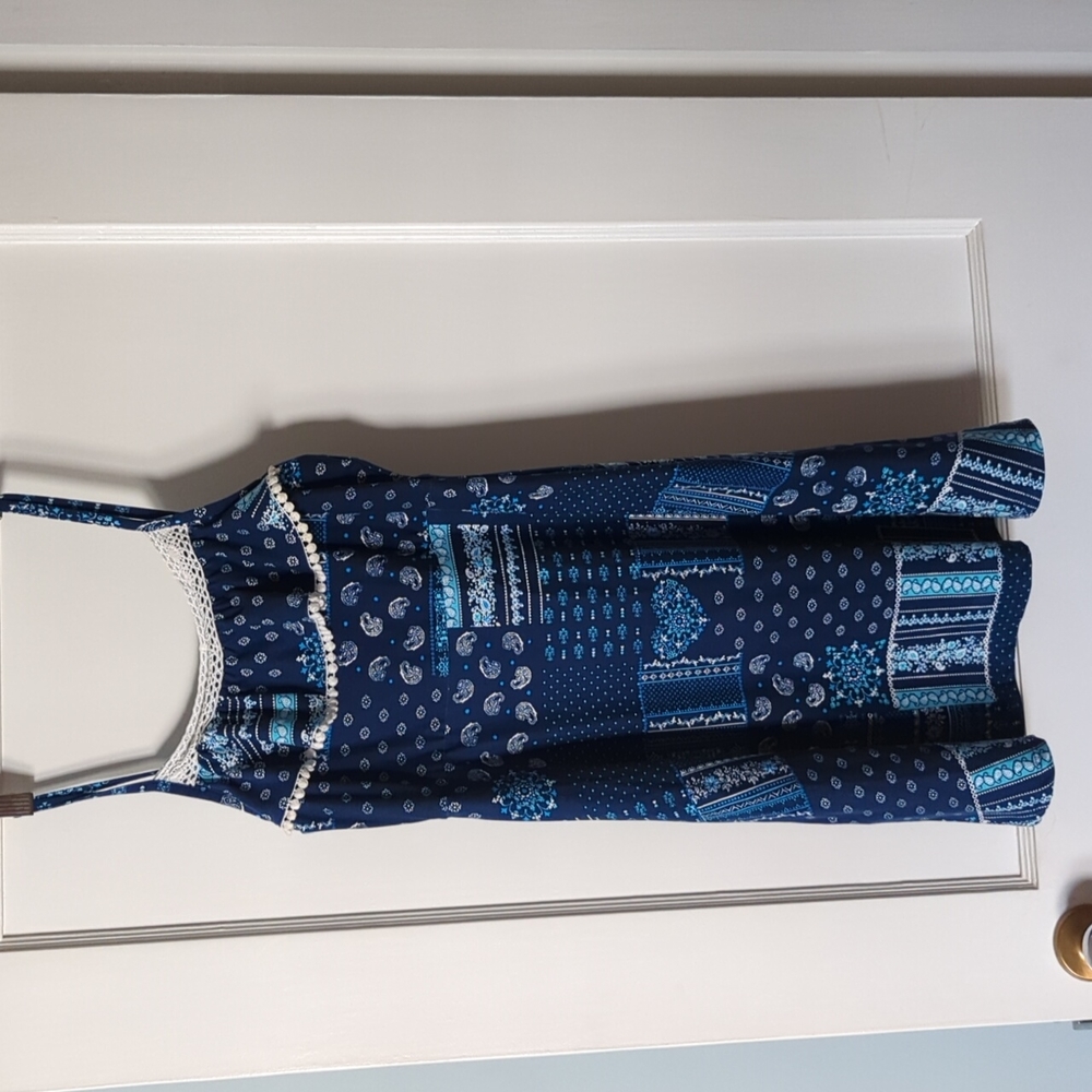 Blue pattern dress